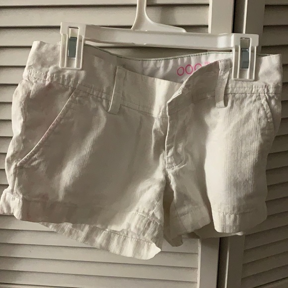 Lily Pulitzer white shorts - Picture 1 of 5